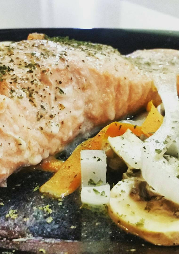 Una foto de Salmón en papillote