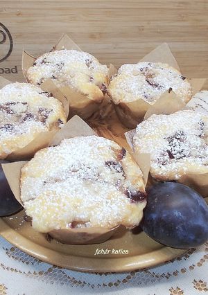 Szilvás muffin (Nagyitól) recept fotója