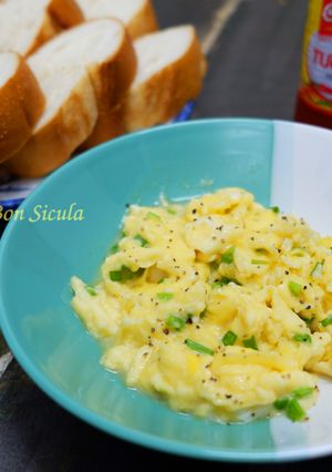 Hình của món Bánh Mì Trứng Đánh.