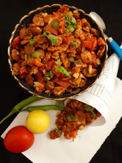 ચણા જોર ગરમ ચાટ (Chana Jor Garam Chaat Recipe In Gujarati) રેસીપી મુખ્ય ફોટો