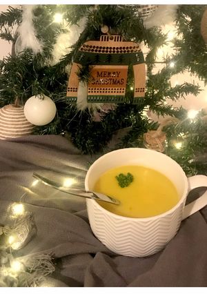 Une photo de Velouté de choux-fleursau curcuma