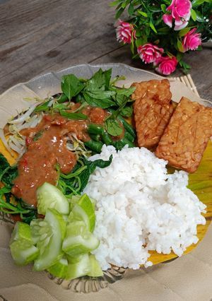 Foto resep Sego Pecel Sarapan