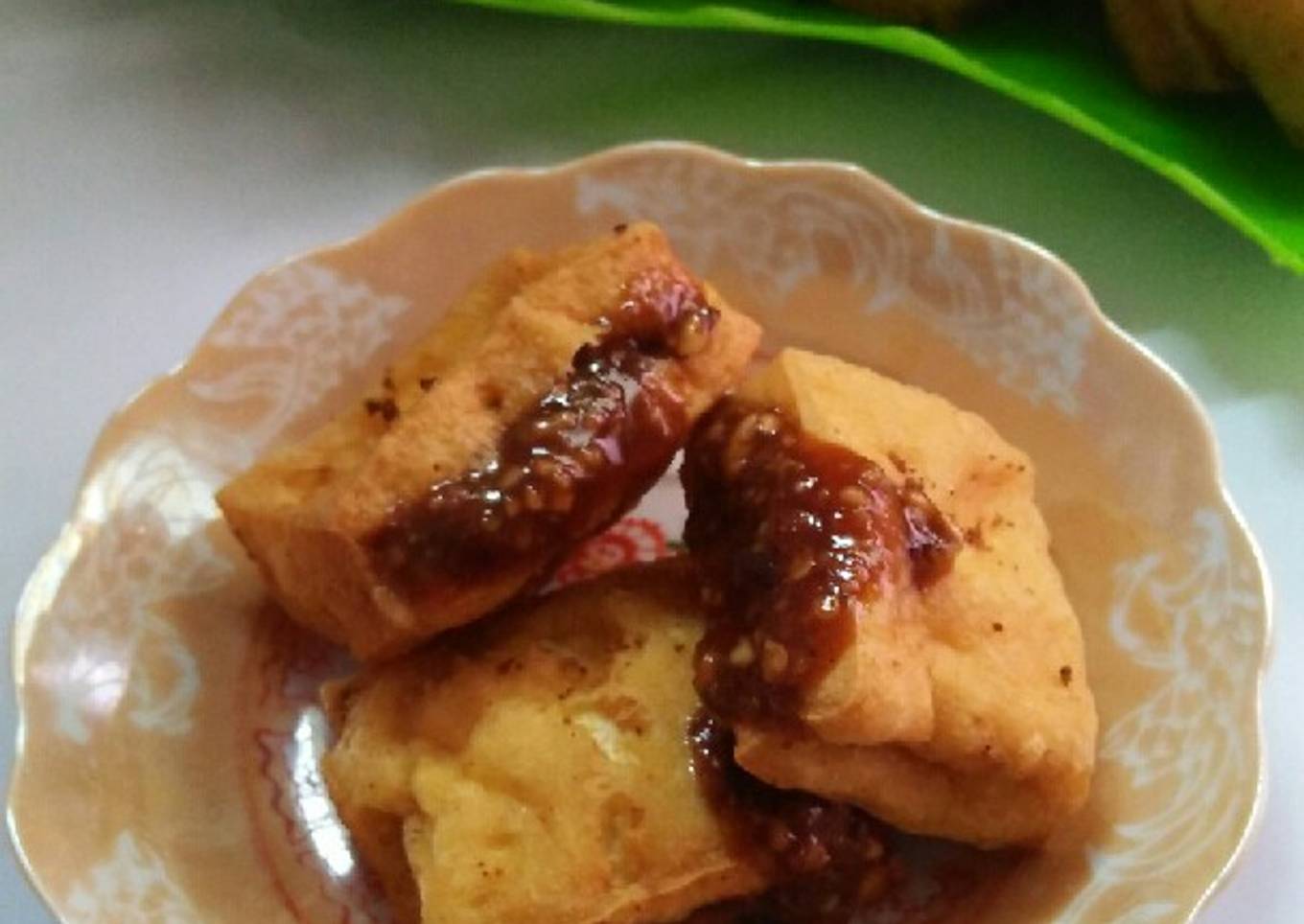 Tahu goreng marinasi sambel petis
