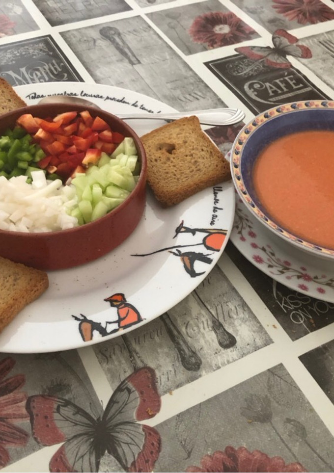 Una foto de Gazpacho andaluz a mi manera