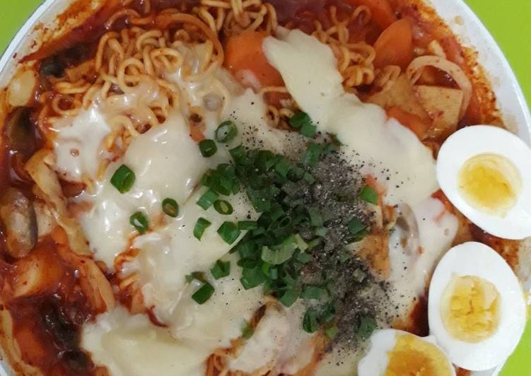 Robokki (Ramen Toppoki)