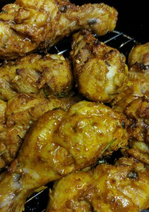 A picture of Yummy Spicy Drumsticks.