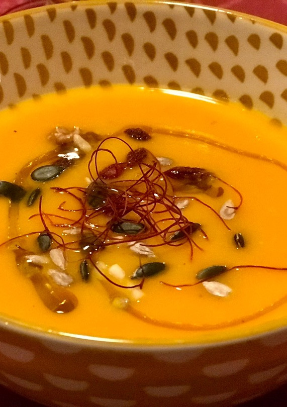 Una foto de Crema ligera de zanahorias y otras verduras en mambo cecotec