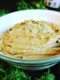 Hummus de aguacate y garbanzos con miso