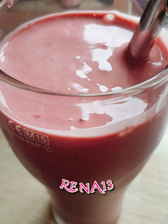 A picture of 🍓 Strawberry... Drink It in a Glass (Smoothie).