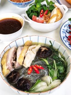Hình của món Miến gà.