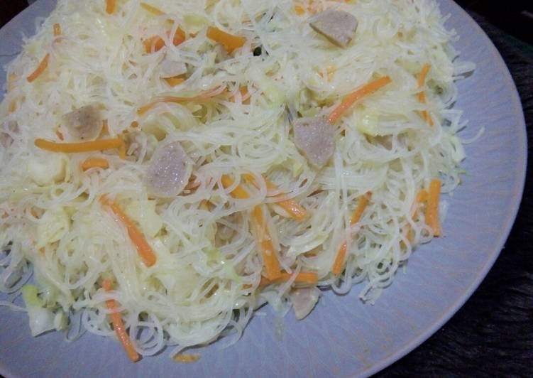 Cara mudah Membuat Bihun goreng bakso, Bisa Manjain Lidah
