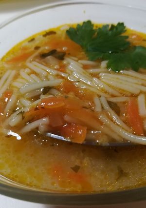 صورة لوصفة شوربة شعيرية و جزر 🥘 سهلة سريعة و خفيفة