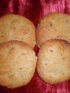 Una foto de Galletas noruegas de limón y cardamomo