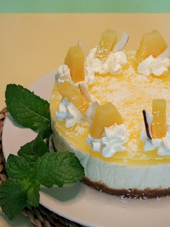 Una foto de Tarta de piña colada (sin horno)