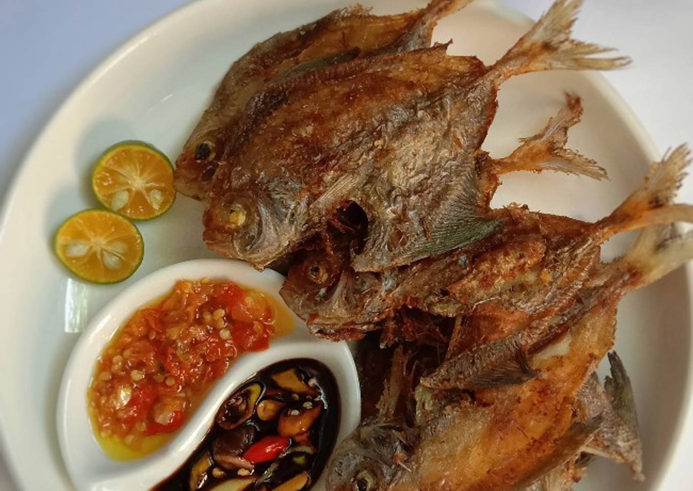 Ikan Bawal Goreng Gurih