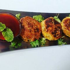 A picture of Mix Sprouts Tikki.
