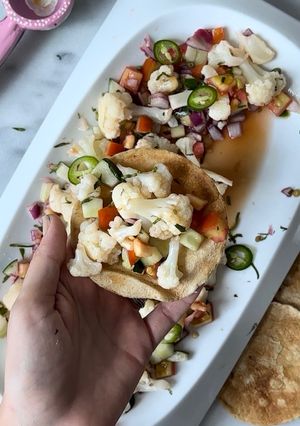 Una foto de Ceviche de coliflor