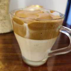 A picture of Dolgona coffee.