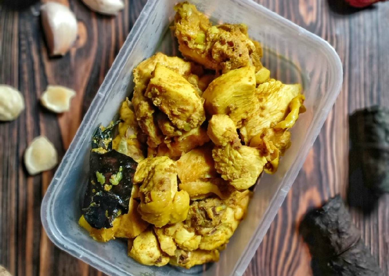 Ayam Ungkep Bumbu Kuning