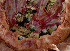 Foto di Pizza rustica zucchine,spinaci, mozzarella e bacon