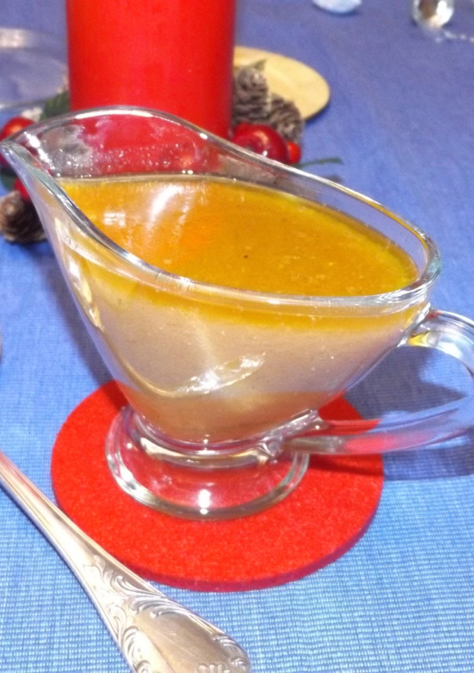Una foto de Gravy. Salsa especial de pollo para asados