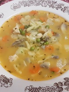 Tárkonyos csirkeraguleves recept fotója