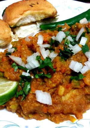A picture of Mom's special Pav Bhaji.