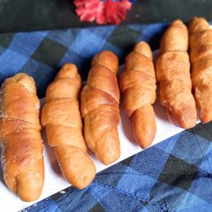 Fried croissant A picture of Fried croissant.