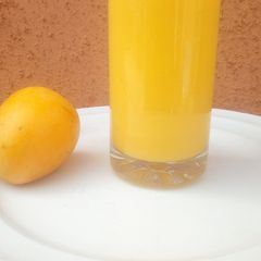 Mango lassi A picture of Mango lassi.