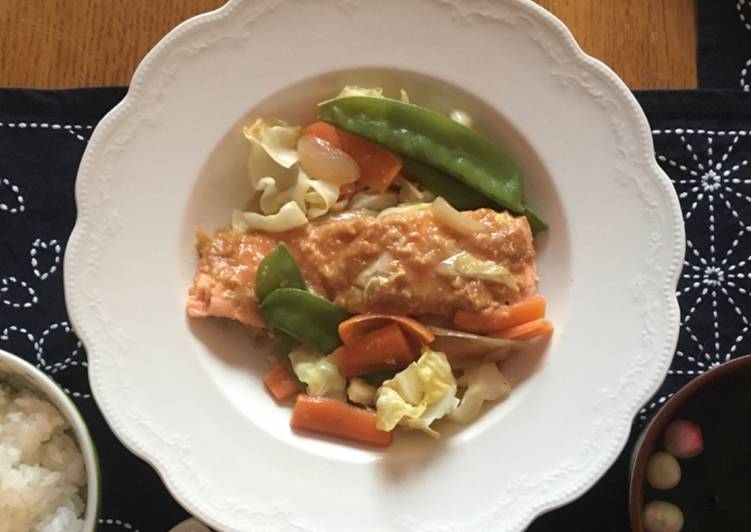 Recipe of Quick Miso Salmon and vegetable steam fry