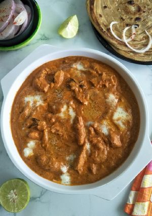 A picture of Murg Makhani (Butter Chicken).