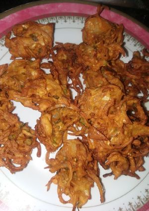 A picture of Bhajiya kanda bhaji.