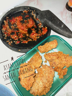 Foto resep Ayam Geprek Crispy Sambal Bawang