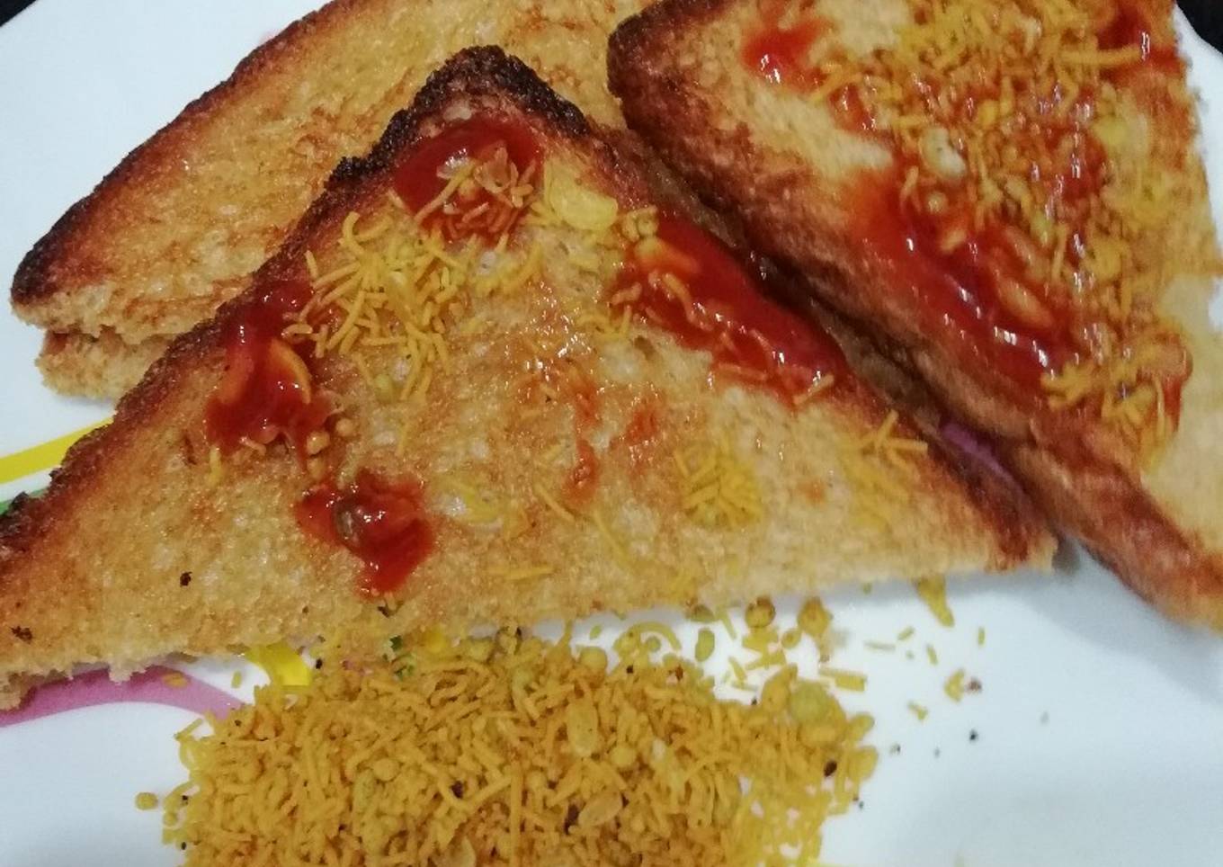 Sev Sandwich