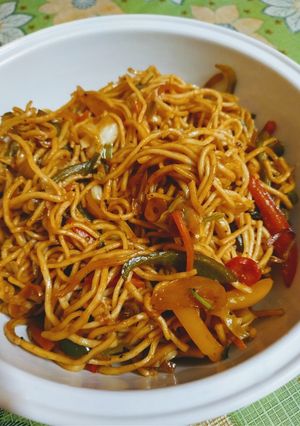 A picture of Hot Garlic Noodles.