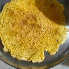 A picture of Besan cheela.
