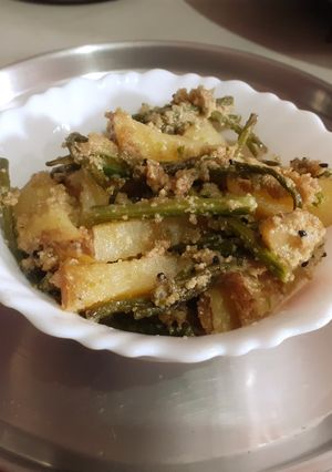 সজনে আলু পোস্ত(shojne aloo Posto recipe in Bengali) রেসিপির প্রধান ছবি