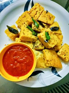 વાટી દાળ ના ખમણ(vati dal na khaman in gujarati recipe) રેસીપી મુખ્ય ફોટો