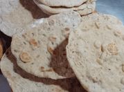 Una foto de pan de centeno sin horno