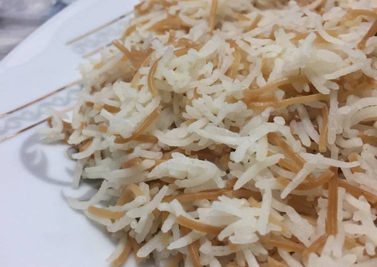 أرز بالشعيرية