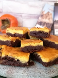 Foto di Brownies cheesecake ai cachi