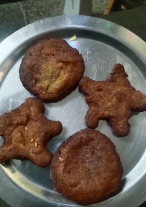 A picture of சாமியா அல்லது கைமா வடை கடலைப்பருப்பு வரமிளகாய் கடலைப்பருப்பு ஒரு.