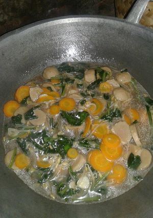 Foto resep Oseng sawi bakso campur