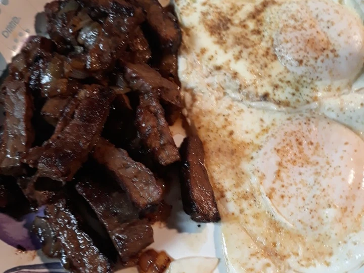 Simple Way Prepare Recipe Steak, Onions, and Eggs that is So Delicious, Tasty}