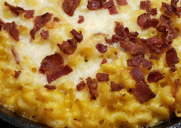 Butternut Squash Mac and Cheese with Bacon