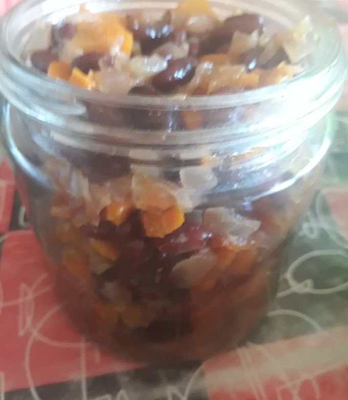 Una foto de Porotos colorados en escabeche