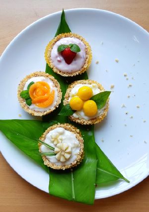 รูปของ Yogurt Fruit Tarts