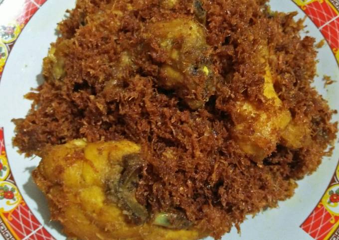 Ayam goreng serundeng