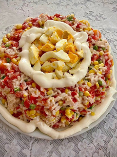 Una foto de Corona de salpicón de pollo