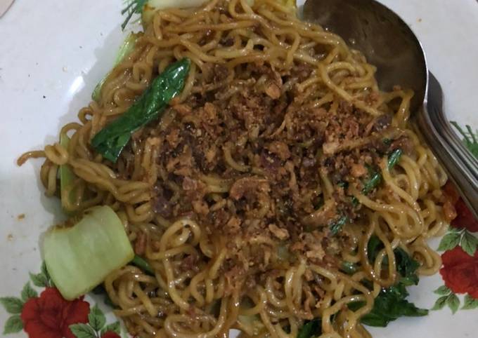 Cara Gampang Menyiapkan Mi Goreng Pedas yang Enak Banget